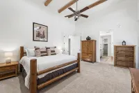 1+ Acre 5 Bedroom Desert Oasis with Pool and Mountain Views!