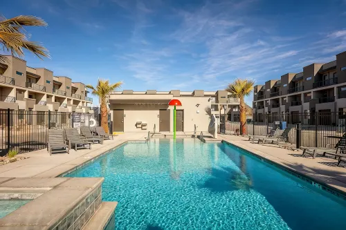 Spacious and Affordable Townhome, 5 BD/4.5 BA at The Vue in St. George - 4-نجوم