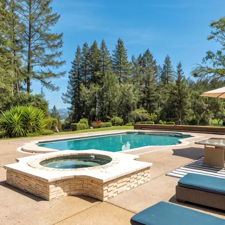5 Bedroom, 6.5 Bath Luxury Home on 3+ Acres, 5 Min to Square