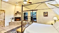 Tucson Time Machine Journey–Enjoy Rooftop Sunsets & Wildlife Show
