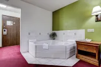 Bloomer Inn & Suites