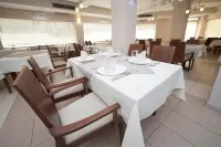 Hotel Lebed - breakfast