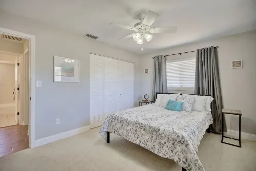 Charming 3-bedroom house in serene Lake Placid with AC, WiFi - 2つ星