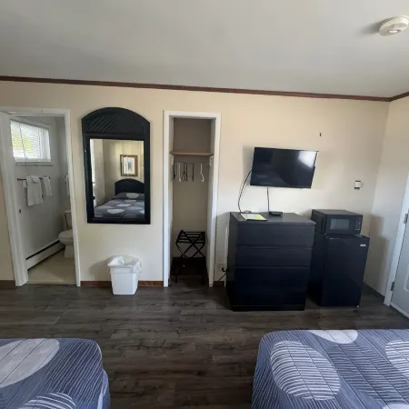 Lakeside Motor Lodge