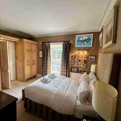 Burlington Townhouse Rooms