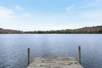 Lakefront Home in VT Near Okemo and Killington. Minutes to Skiing! - Wifi