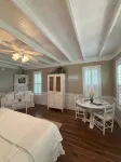 Tara Farms Cottage. Peaceful Retreat on 50 Acres. Soaking Tub + Trails - Homestays