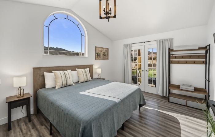 Happy Trails West Inn