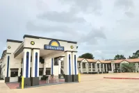 Days Inn by Wyndham Orange
