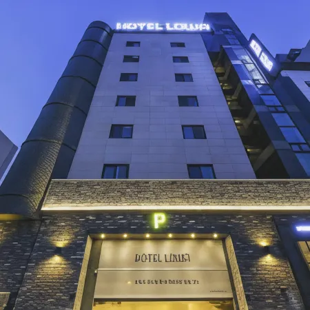 Suwon Hotel Lowa Отели рядом с достопримечательностью «Парк Мэтан»