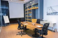 Tav Airport Hotel Izmir - 4-Star