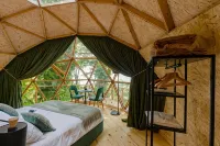 Luxury Glamping with Private Heated Pool - 자쿠지