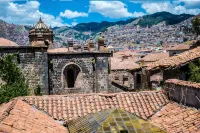 Cusco Plaza Nazarenas
