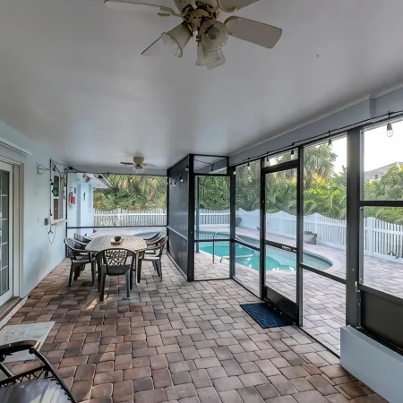 Act Fast: April–June Specials, Private Beach, Updated Pool, Cozy A1A Retreat