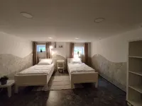 Vacation home for families/groups/friends Dogs allowed 8 adults 2 children