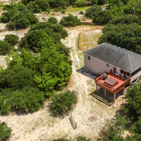 Immaculate Family-Friendly Canal Front Vacation Home in Outer Banks 4x4 Area