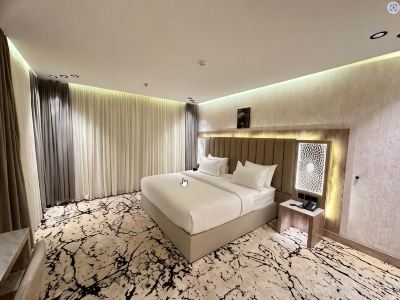 Hyatt Town 3