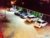 Le' Luxe Residence - parking