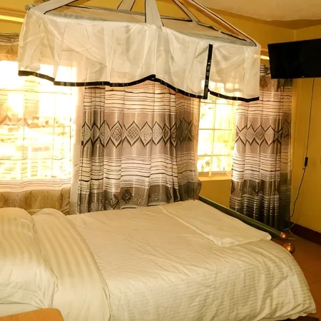 Olorropil Hotel