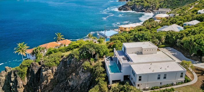 Beautiful SeaCrown Estate-Oceanfront- 6Br 5.5BA with Pool Отели в г. Нортсайд