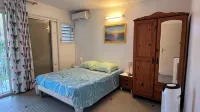 3 min from the beach! Lovely single-storey Ixora rental with terrace and balcony - 2-Star