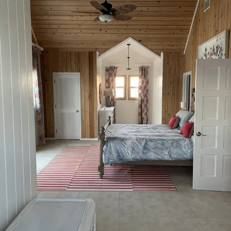 Barefoot Beach - oceanfront beach house w/ private beach, sunrise & sunset views