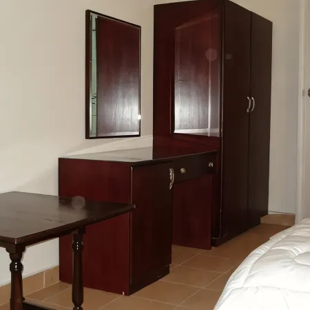 Transit Alexandria Hostel Отели рядом с достопримечательностью «Библиотека Александрина»
