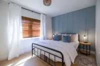 DOWNTOWN Vero Beach! 3mi to beach, 2.9 to JRTC, 2.7 to CLEVELAND CLINIC - 4-Star