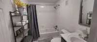 2 Bedroom Apt overlooking harbour - 2성급