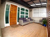 Two minutes walk from the CBD - 4 ดาว