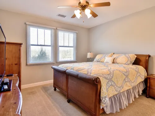 Lake Front Condo @ Waterside Marina. Seasonal Pool, Hot Tub, Club house discount - 4 tähden