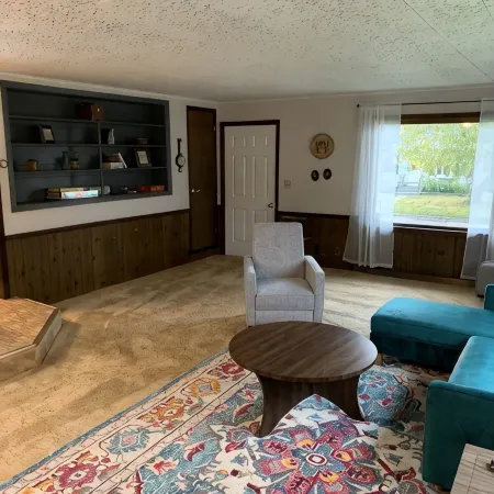 Cherry Corner Cottage-Vintage 3 Bedroom Home *instant booking*