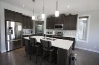 4BR Cozy Home in Evanston - บังกะโล