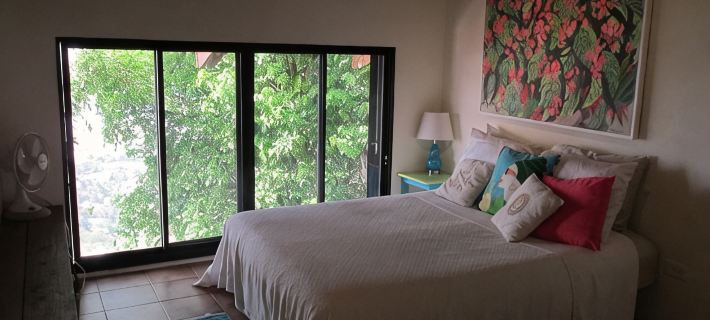 Gordon's Island Art Loft Hotels in Northside