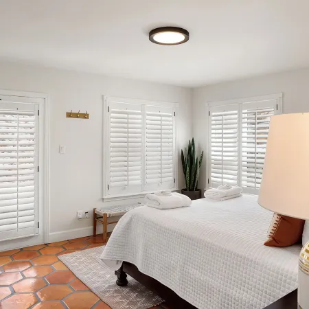 🎖 The Sun City Suite I Rim-University + Downtown 🎖