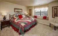 Tranquility with perfect location. Walk in unit NO STAIRS Golf course view