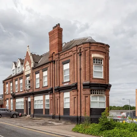 Dusties Hotel