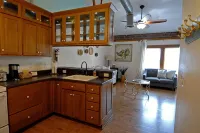 "Downtown Urban Loft Apartment" - Apartments