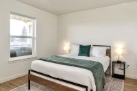 Hot Tub, Breakfast, and ideally located near Olympic National Park - breakfast