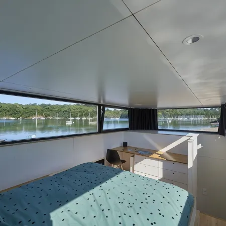 A lodge boat at Guidel-Plages marina