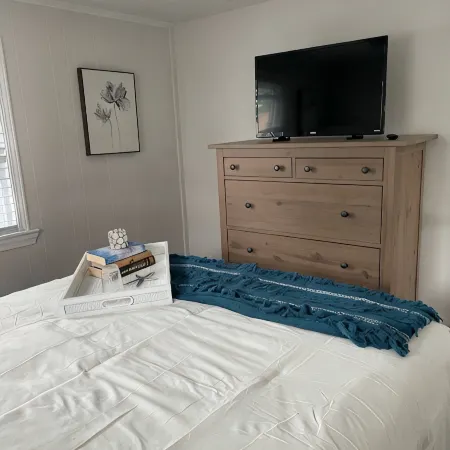 Waterview Cottage with Amazing Sunsets overlooking The Chesapeake Bay