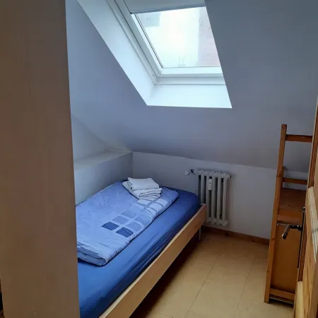 Dachgeschosswohnung Lichterfelde Отели рядом с достопримечательностью «Лихтерфельде»