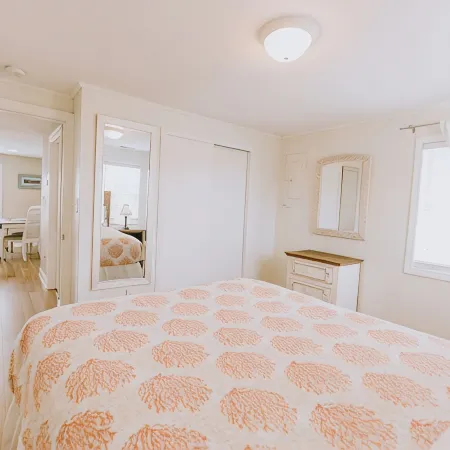 The Nags Head Cottage-Recently renovated in 2025! Walking distance to the beach!