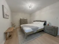 Olive Tree Oasis - 10 Minutes to the Ark! - 3-Star