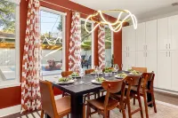 Heated Pool, MiniGolf, Karaoke, Game Room, Spa, 2mi to DT - SoCo Cowgirl - 빌라