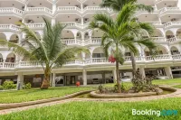 CityBlue Creekside Hotel & Suites - parking
