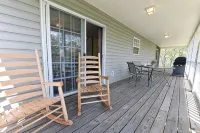 Spacious Family Mountain Gem Nestled in Nature-5 min to Historic Murphy! - Gym