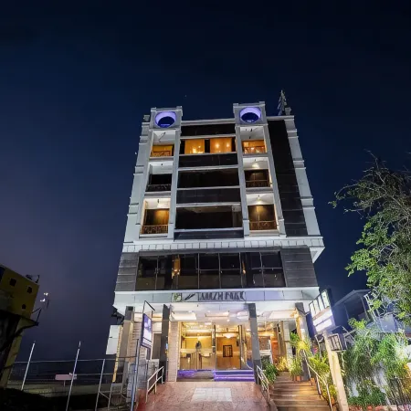 Hotel Tamizh Park