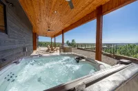 New Epic Mountain Top Cabin/Stargazer's Dream/Families or Weddings/Hot Tub - 4-Star