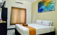 Tirta Kencana Hotel & Garden Resto - parking